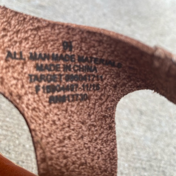 Mossimo Stappy Brown Wedges - Picture 5 of 7